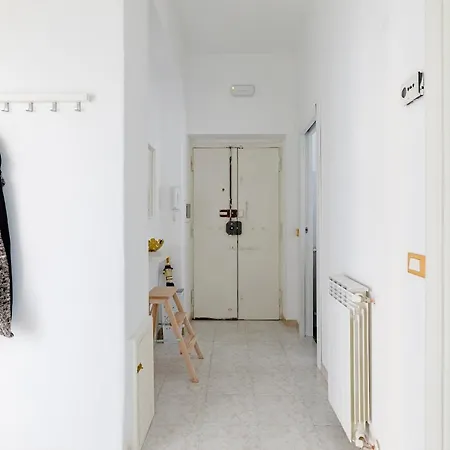 Arezzo Apartment, Metro Bologna E Bus Per La Sapienza, 4 Persone, Wifi Apartment *