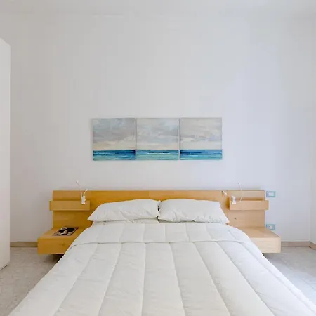 Arezzo Apartment, Metro Bologna E Bus Per La Sapienza, 4 Persone, Wifi Rom