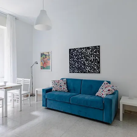 Arezzo Apartment, Metro Bologna E Bus Per La Sapienza, 4 Persone, Wifi Rom