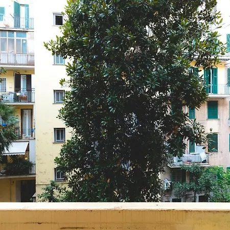 Apartment Arezzo Apartment, Metro Bologna E Bus Per La Sapienza, 4 Persone, Wifi *