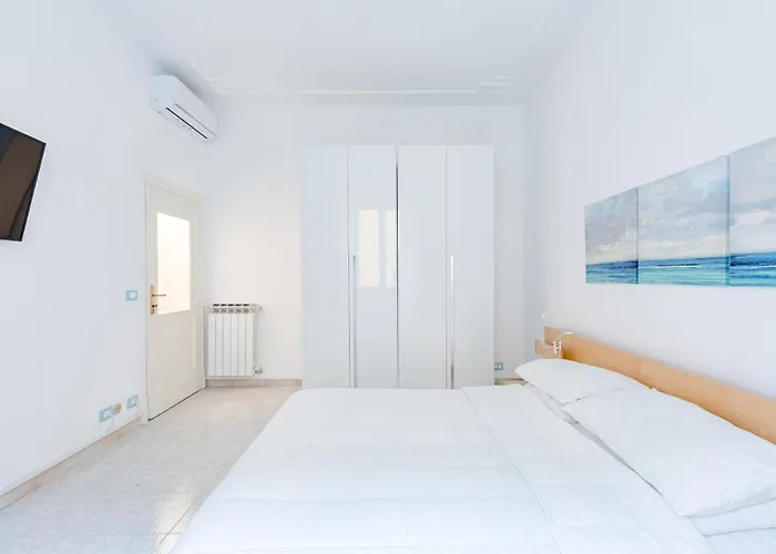 Arezzo Apartment, Metro Bologna E Bus Per La Sapienza, 4 Persone, Wifi Roma